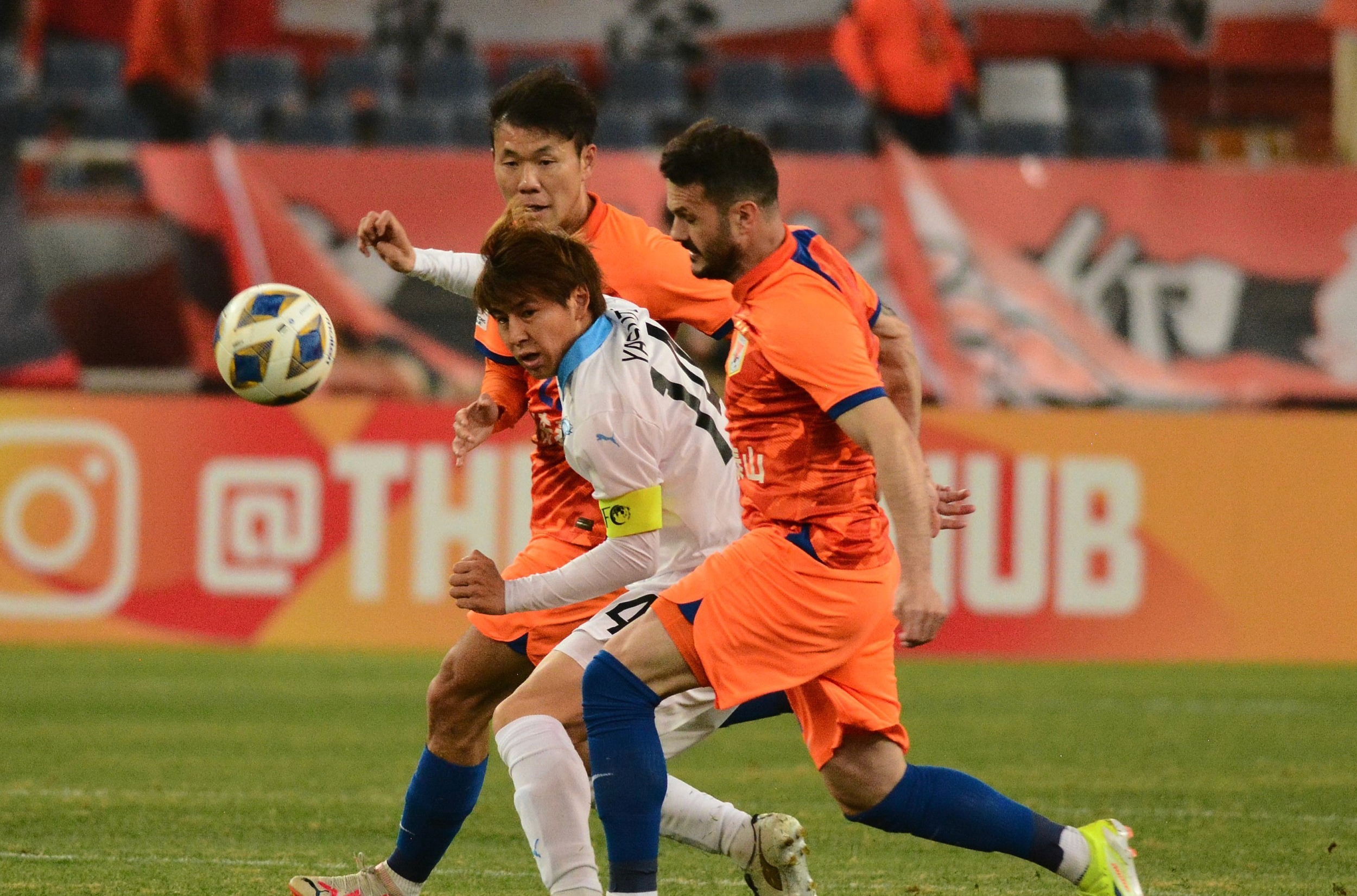 星空体育中国官方网站-重磅！山东泰山单刀错失备战NBA常规赛武汉三镇防线松动备战足总杯，波特兰开拓者官宣签约备战社区盾的简单介绍